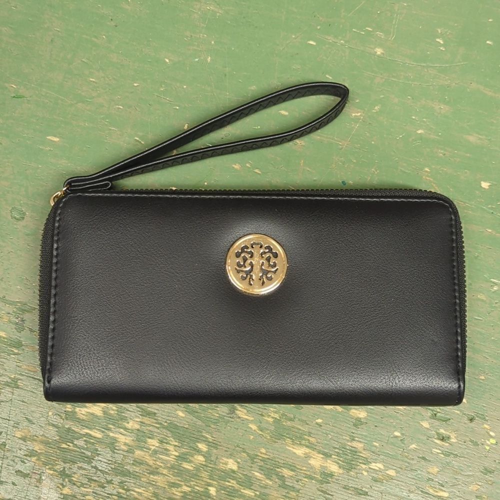Adorable Clutch/Wristlet/Wallet,vegan, black‎